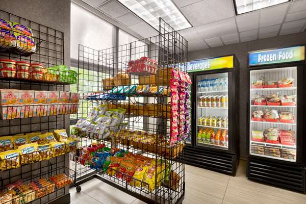  - Ramada Inn & Suites Airport Orlando