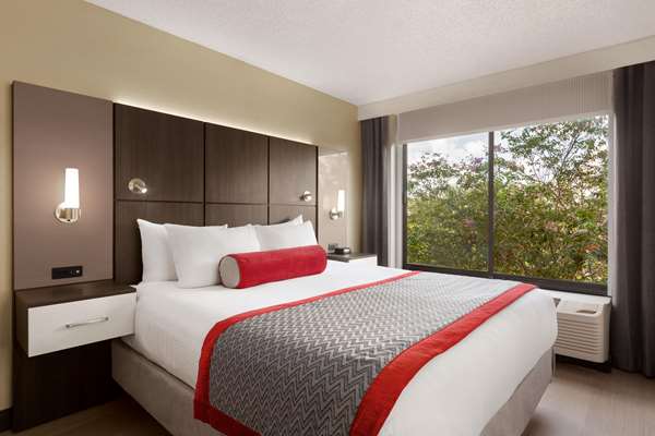 Suite - Ramada Inn & Suites Airport Orlando