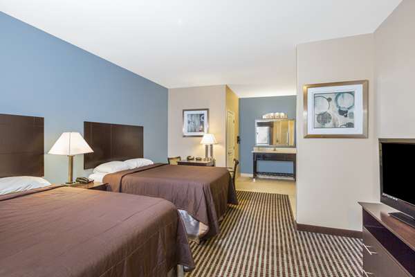  - Super 8 Motel Center