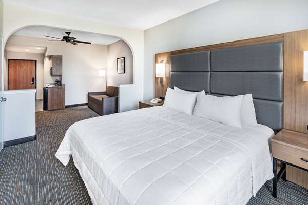 Suite - Wingate by Wyndham Hotel Bush Airport Houston