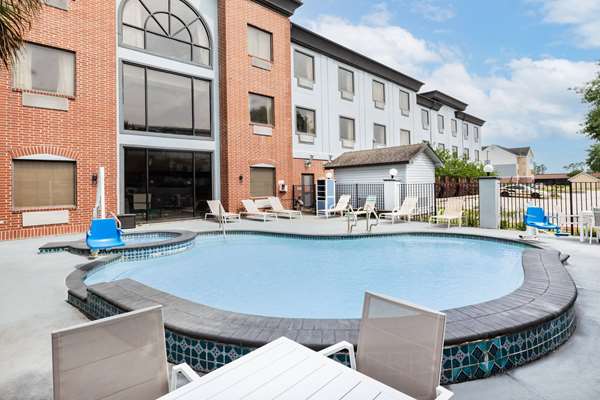 Pool - Wingate by Wyndham Hotel Bush Airport Houston