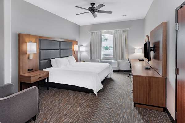  - Wingate by Wyndham Hotel Bush Airport Houston
