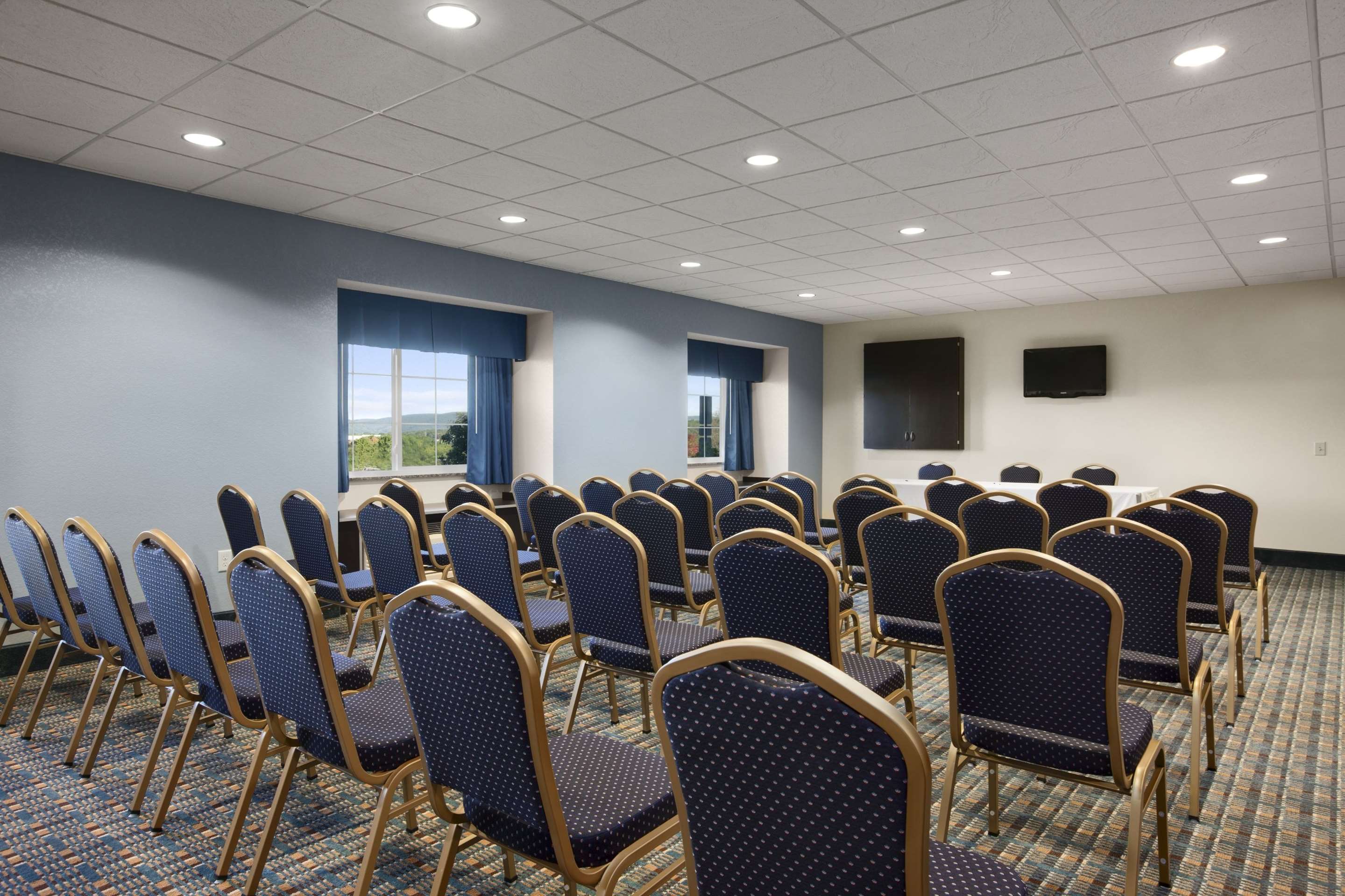 Meeting Room | Spark by Hilton Wilkes Barre