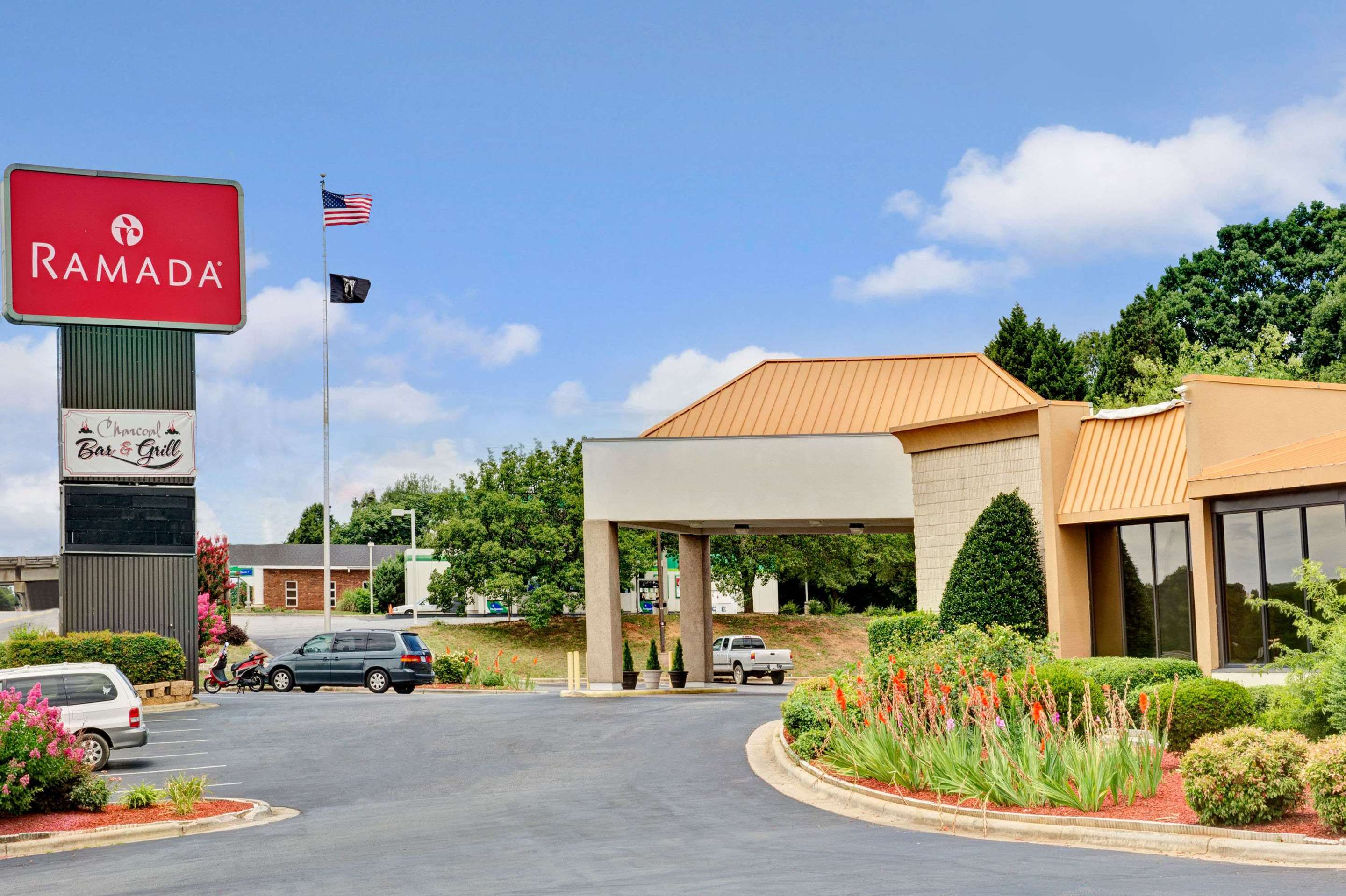 Exterior | Sonesta Select Hotels Statesville