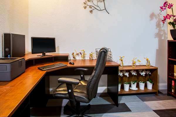 Conference Area - Ramada Inn Statesville - I-77, Exit 49A