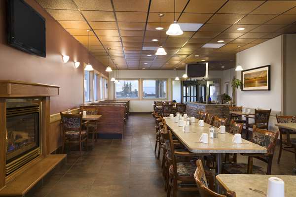 Restaurant - Days Inn High Level