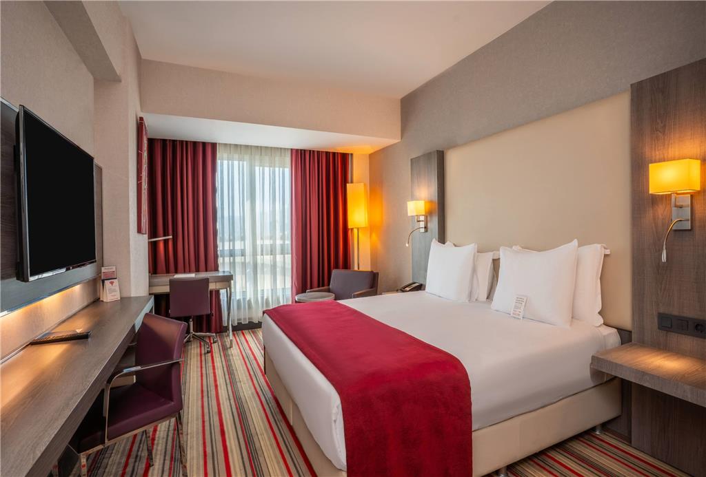 RAMADA PLAZA BY WYNDHAM IZMIR-guestroom-Guest Room,On-Site.jpg