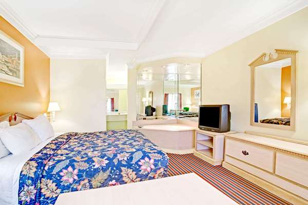  - Days Inn Kingsland - I-95, Exit 3