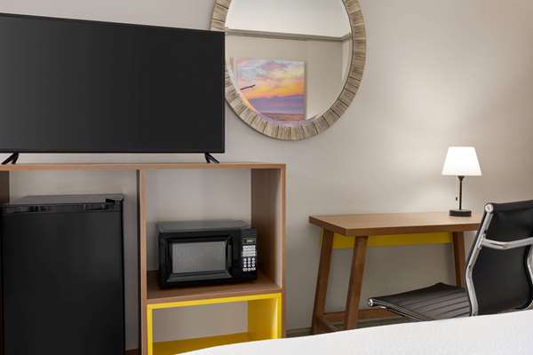  - Days Inn Kingsland - I-95, Exit 3