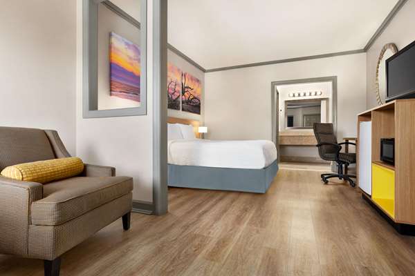  - Days Inn Kingsland - I-95, Exit 3