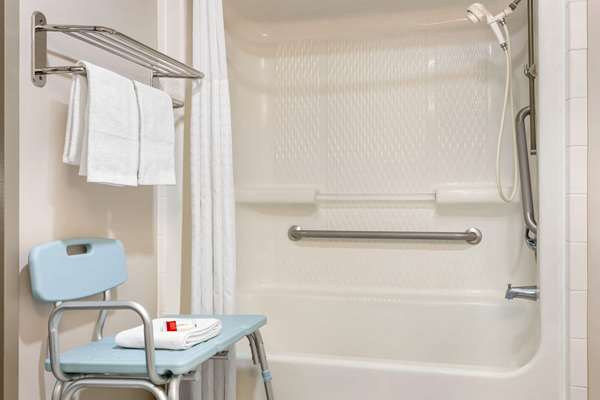  - Days Inn Kingsland - I-95, Exit 3