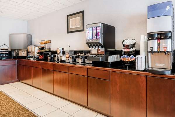  - Ramada Inn Harrisburg - I-81, Exit 72
