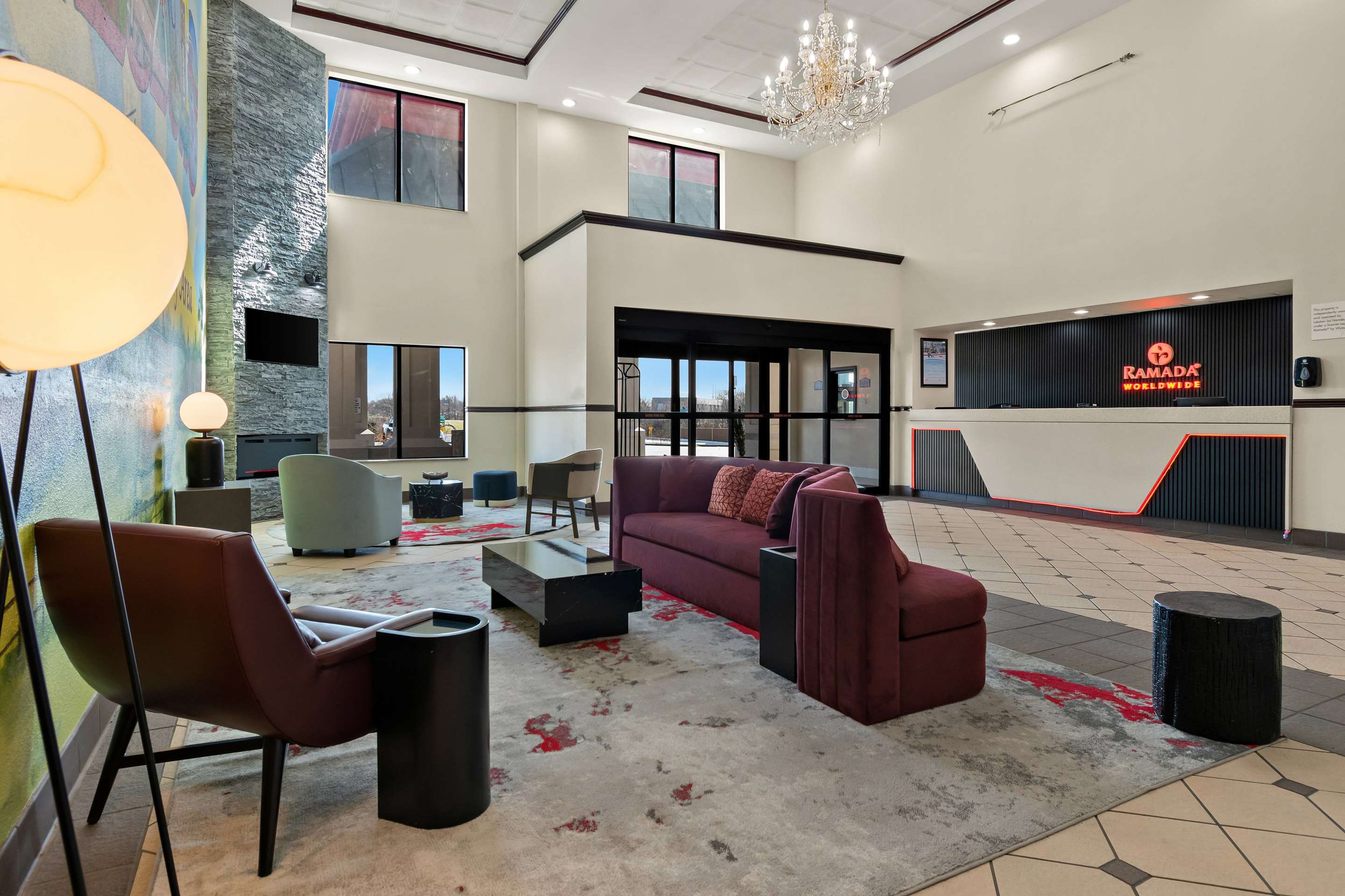 Lobby | Ramada by Wyndham Harrisburg/Hershey Area