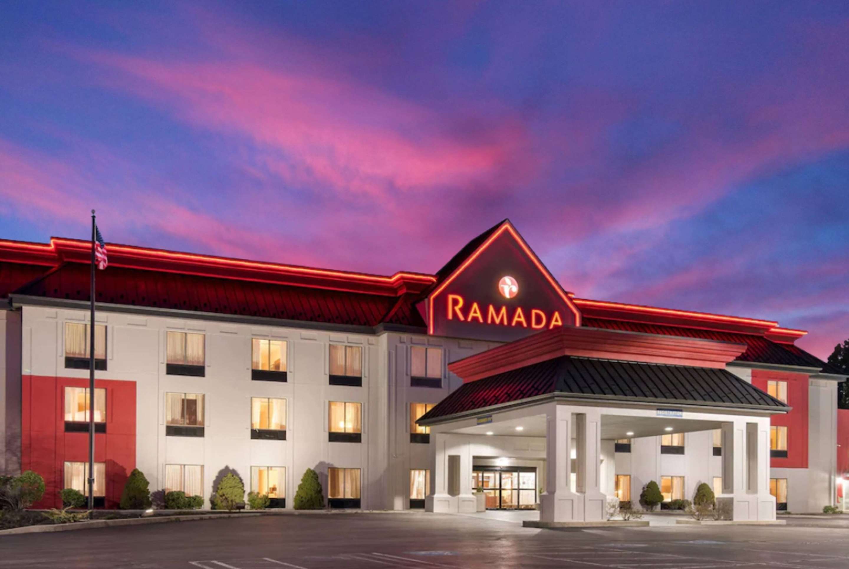 Exterior | Ramada by Wyndham Harrisburg/Hershey Area