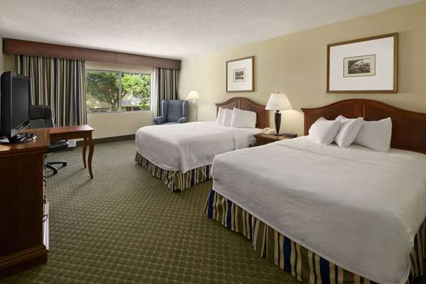  - Days Inn & Suites Northeast Omaha