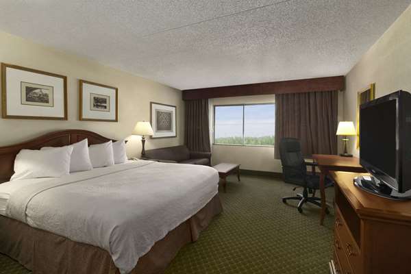  - Days Inn & Suites Northeast Omaha