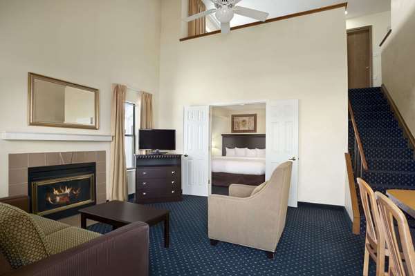 Suite - Hawthorn Suites by Wyndham Fort Wayne - I-69, Exit 311