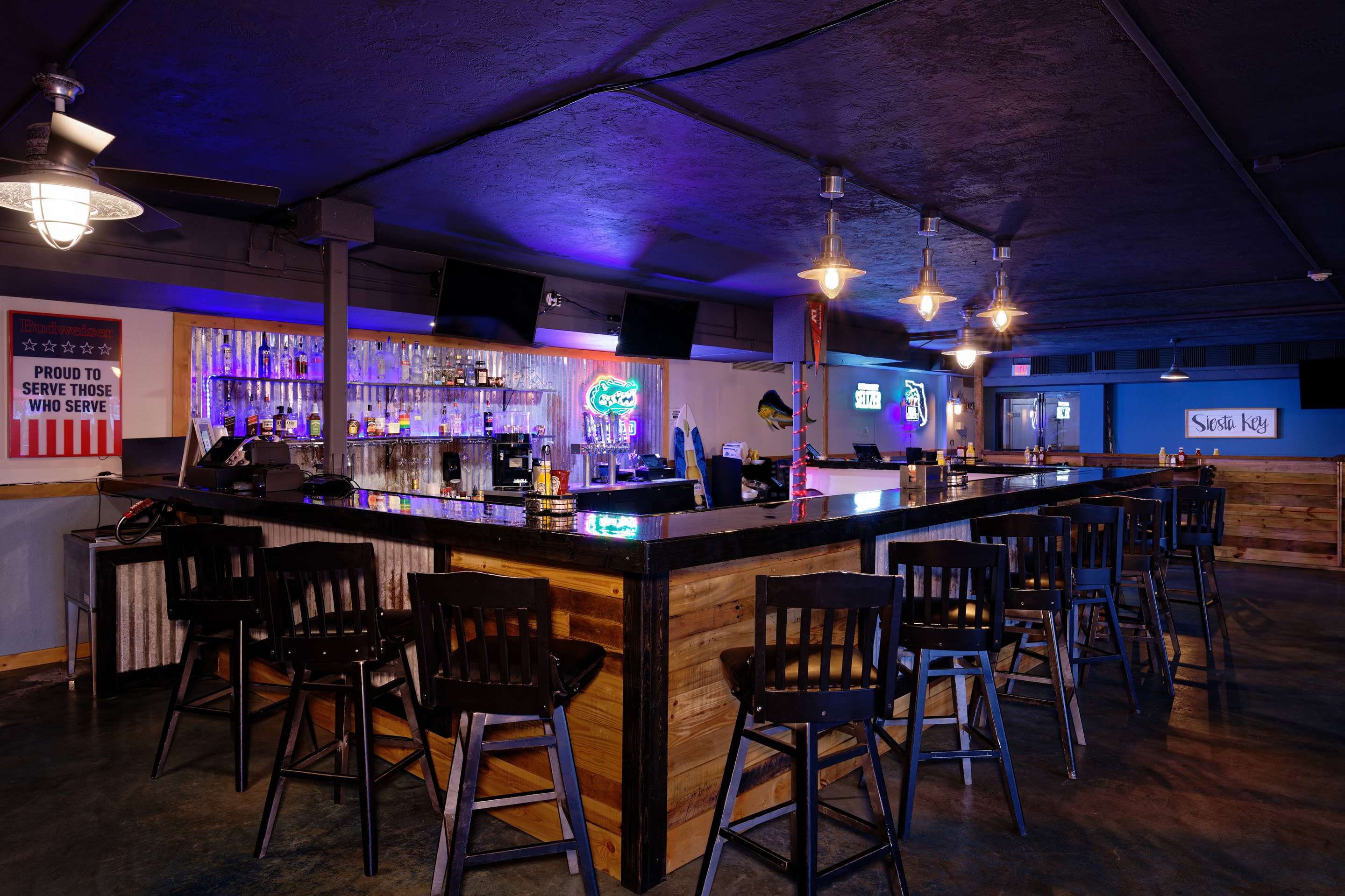 BarLounge | Ramada by Wyndham Sarasota Waterfront