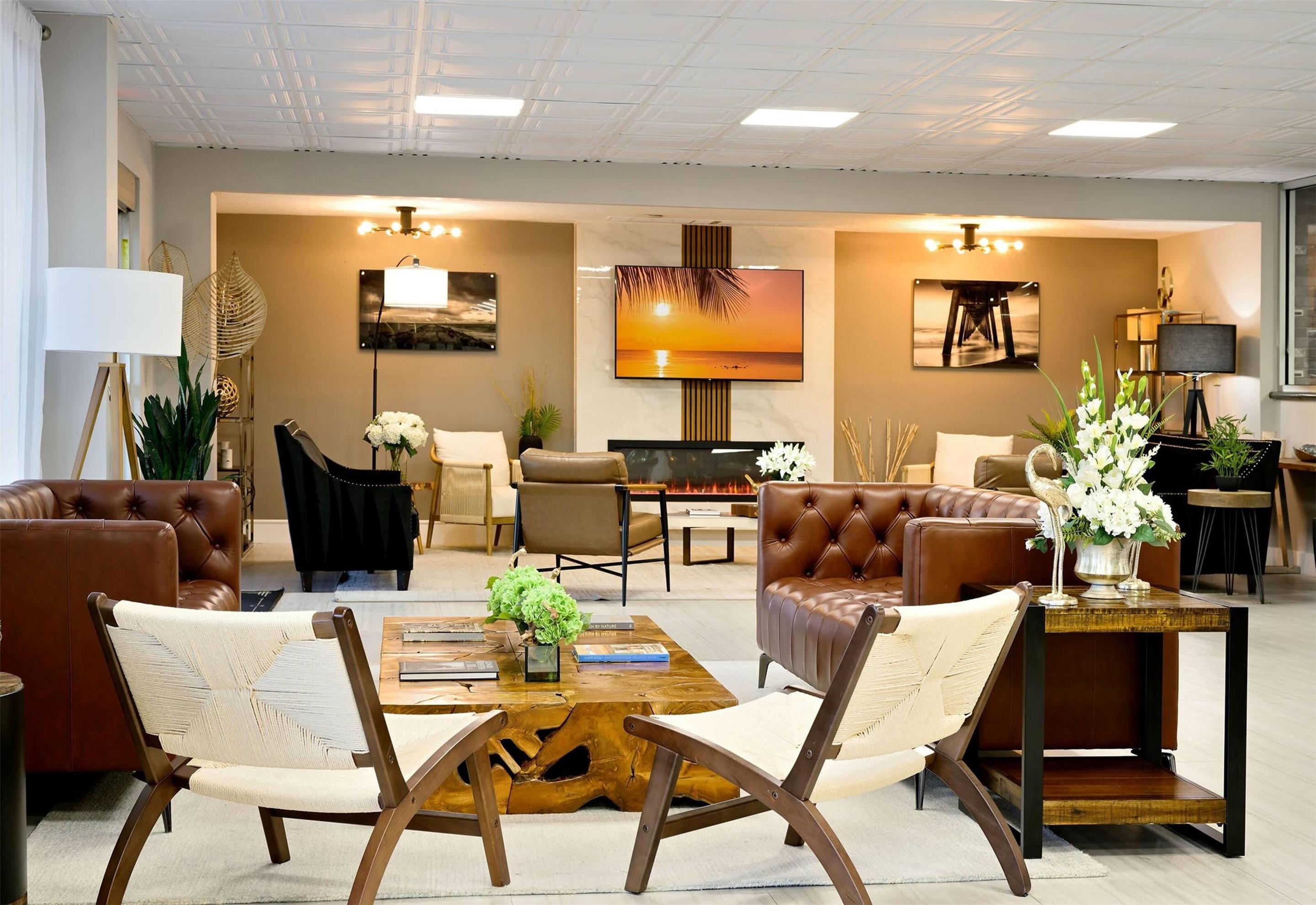 Lobby | Ramada by Wyndham Sarasota Waterfront