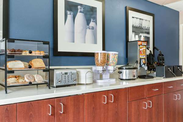 Restaurant - Days Inn Fargo - I-29, Exit 64