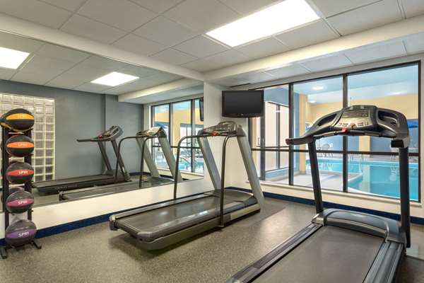 Fitness/ Exercise Room - Days Inn Fargo - I-29, Exit 64