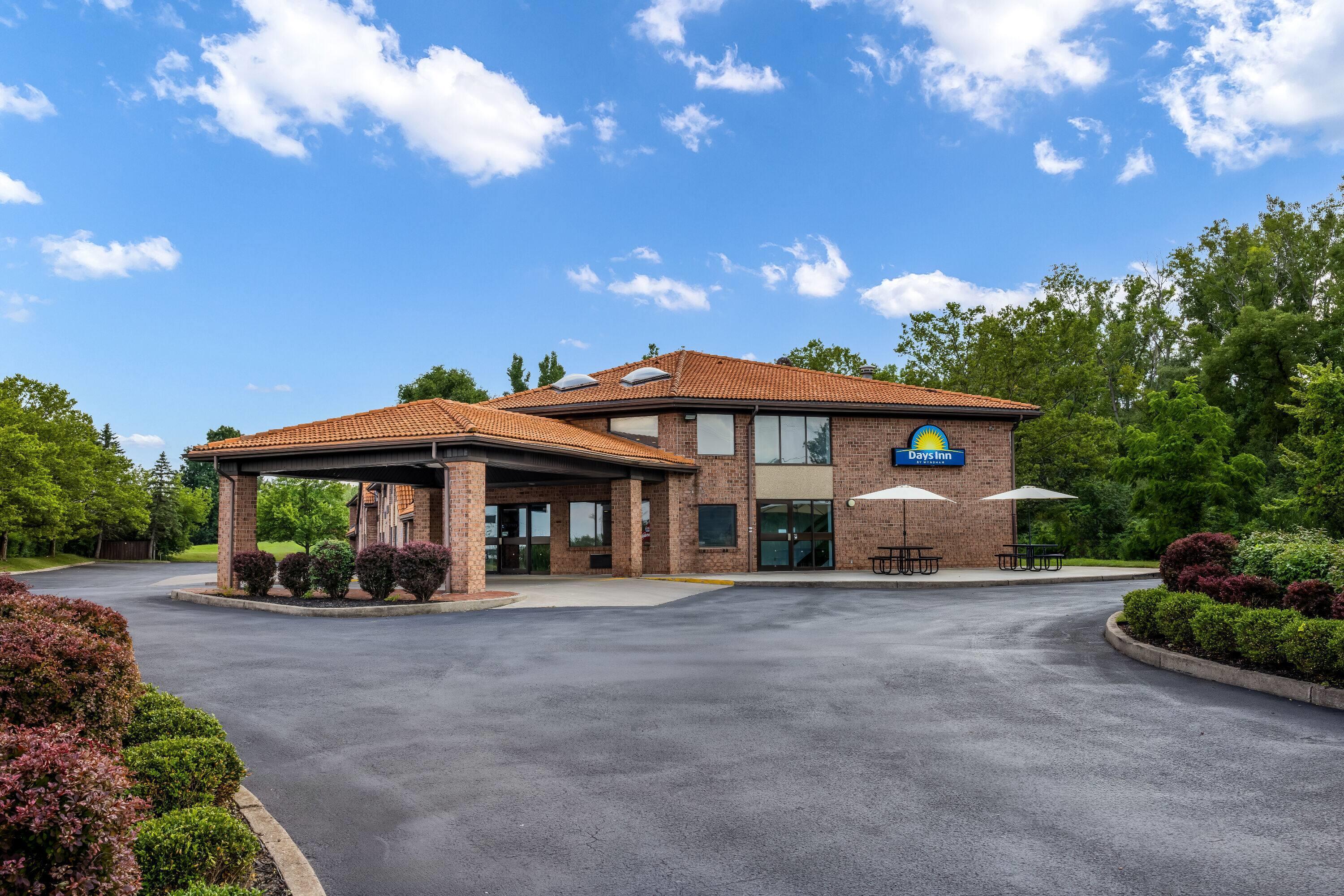 Exterior | Days Inn by Wyndham Geneva/Finger Lakes