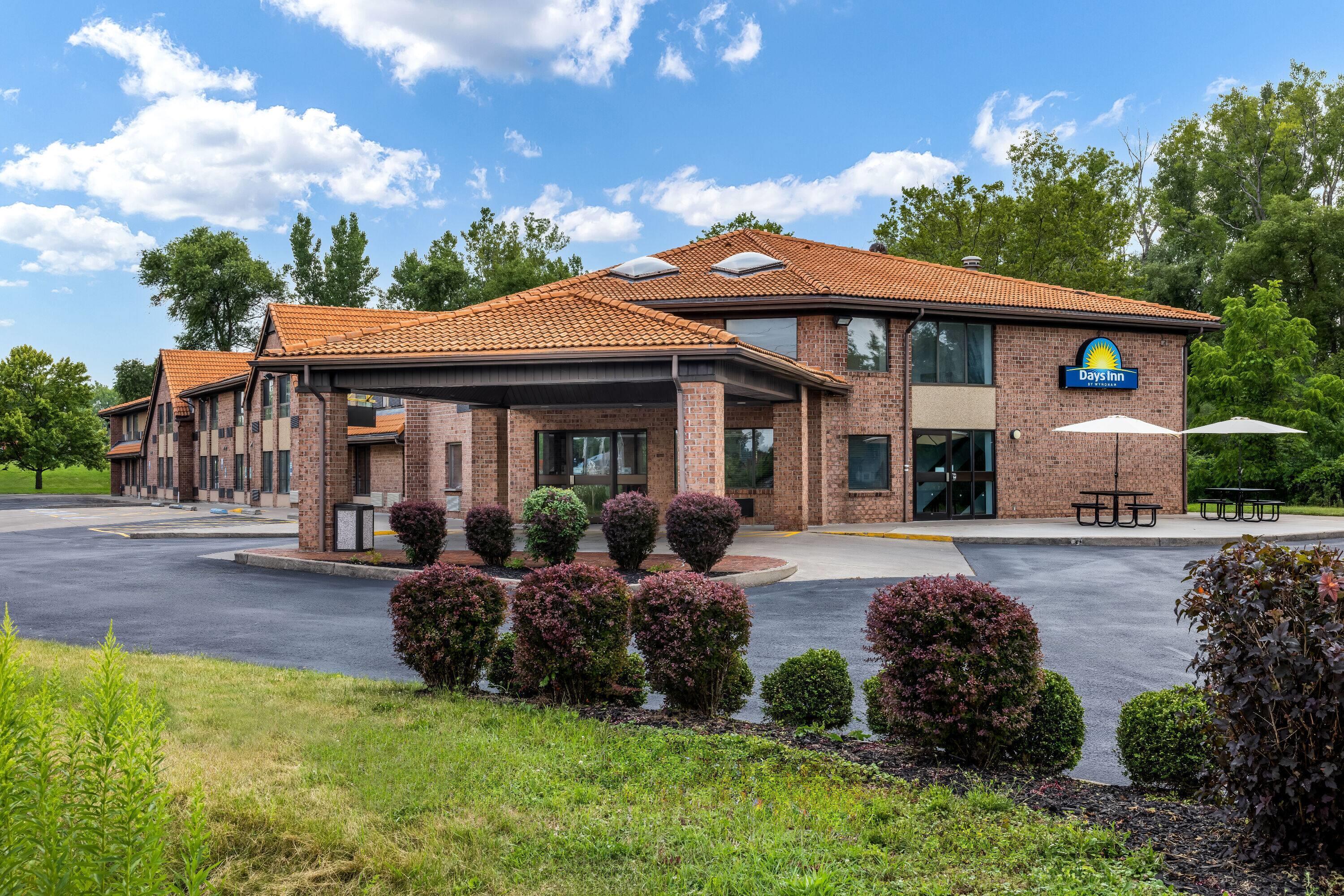 Exterior | Days Inn by Wyndham Geneva/Finger Lakes