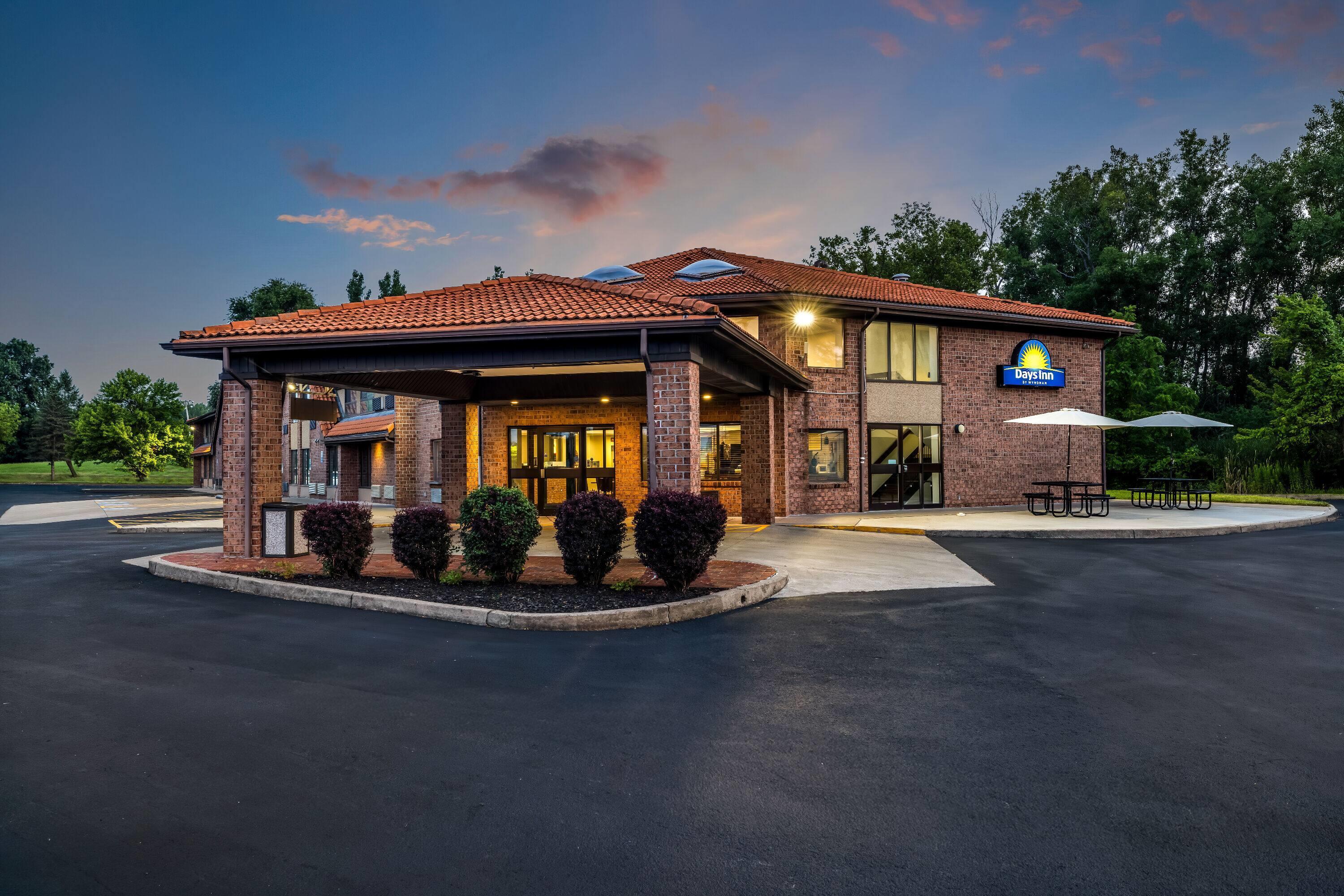 Exterior | Days Inn by Wyndham Geneva/Finger Lakes