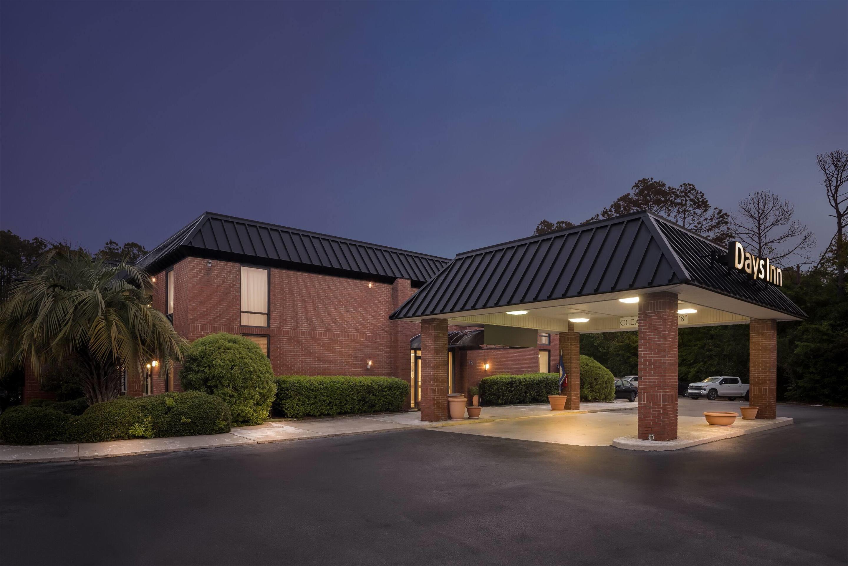 Exterior | Days Inn by Wyndham Statesboro