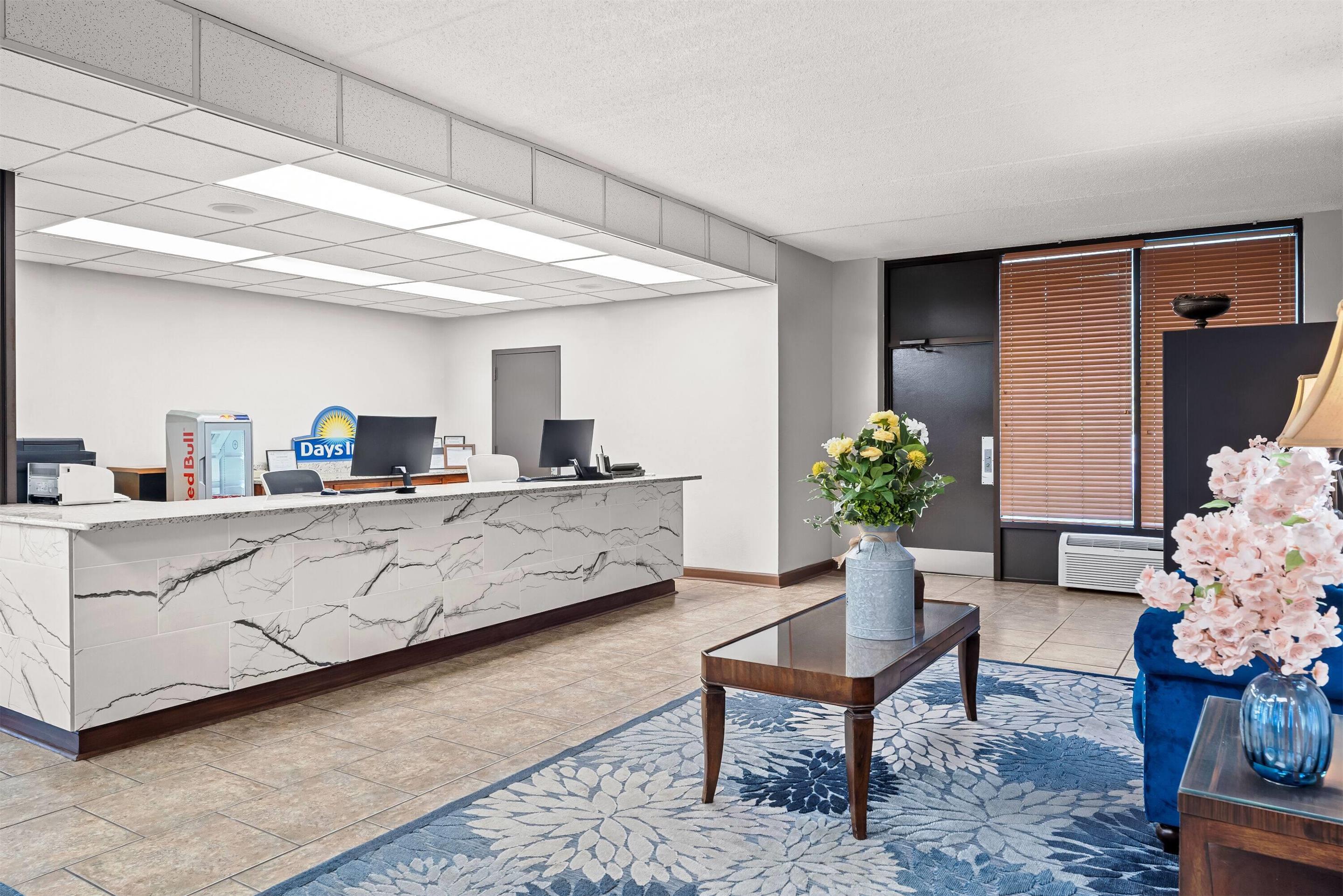 Lobby | Days Inn by Wyndham Statesboro