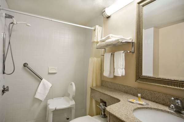  - Days Inn Birmingham - I-65, Exit 252