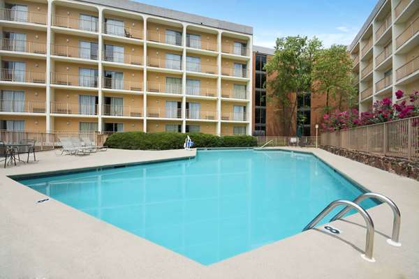 Pool - Days Inn Birmingham - I-65, Exit 252
