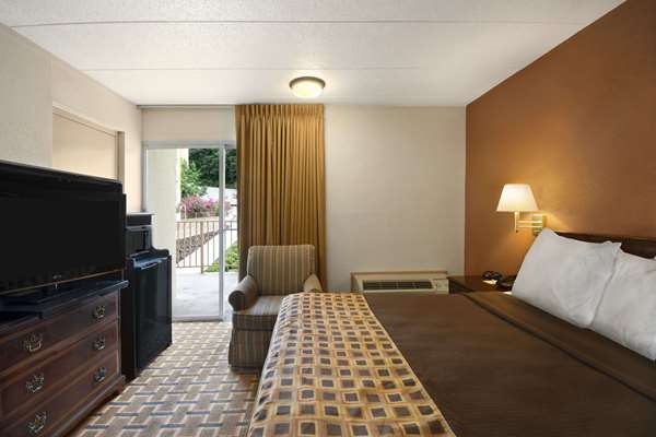  - Days Inn Birmingham - I-65, Exit 252