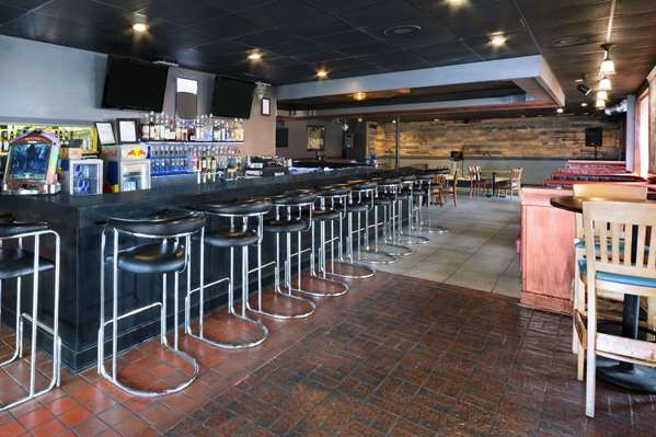 Bar - Days Inn Birmingham - I-65, Exit 252