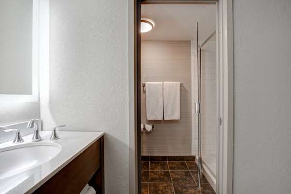  - Days Inn & Suites Yorkton
