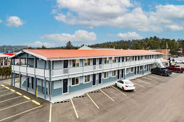 Exterior view - Travelodge Newport