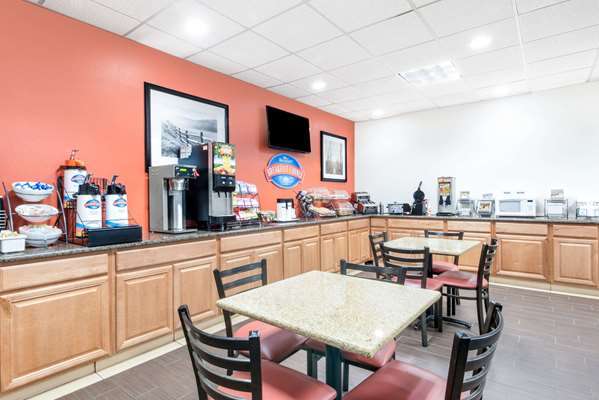  - Baymont Inn & Suites Airport Midland