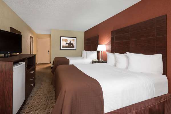  - Baymont Inn & Suites Airport Midland