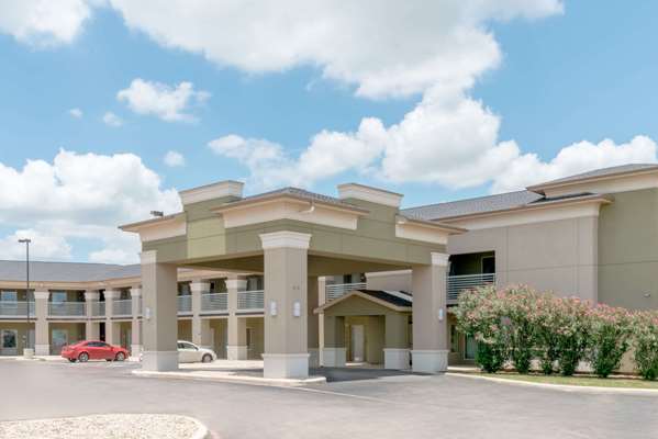 Exterior view - Super 8 Hotel Cotulla