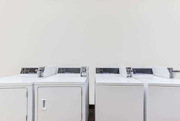 Amenities - Super 8 Hotel Cotulla