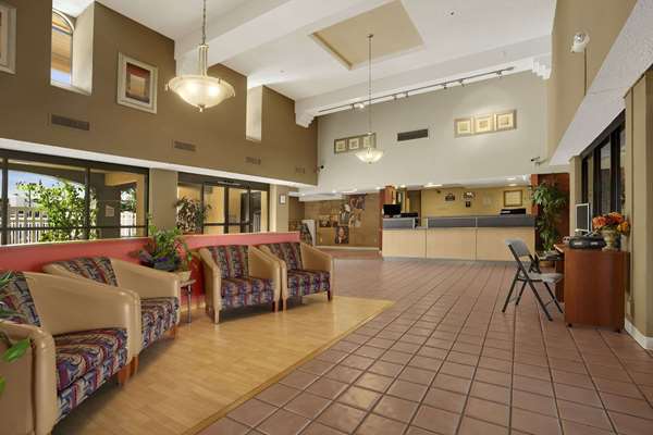  - Days Inn Buena Park - I-5, Exit 116