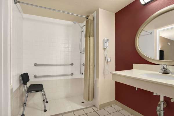  - Days Inn Buena Park - I-5, Exit 116