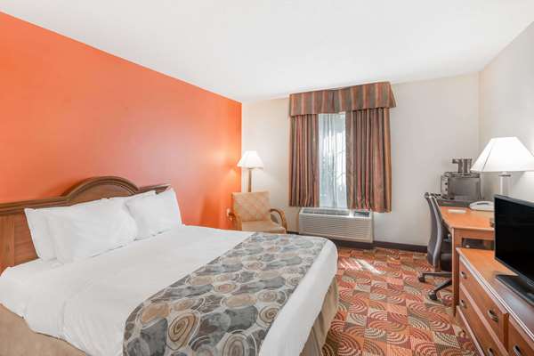  - Days Inn Shallotte