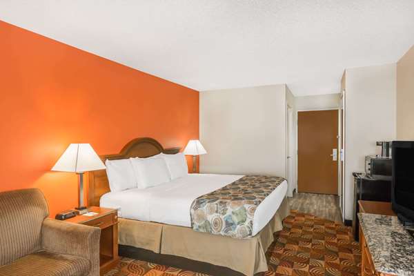  - Days Inn Shallotte
