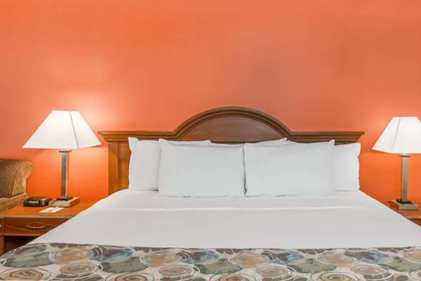  - Days Inn Shallotte