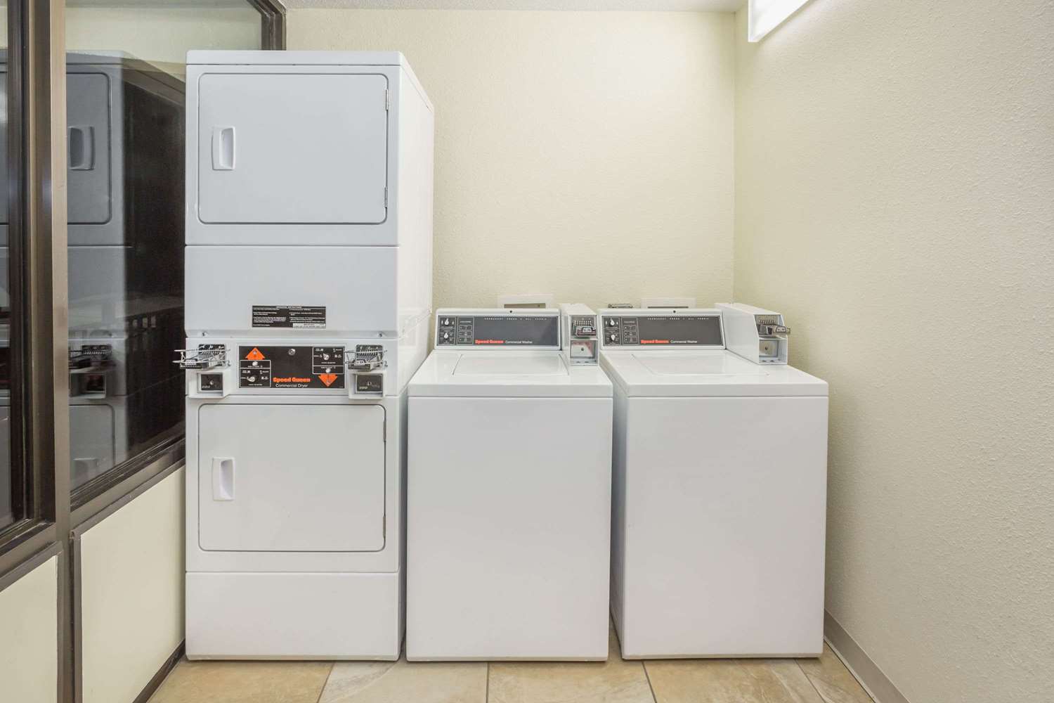 Super 8 by Wyndham Valdosta Mall — foto 4