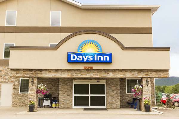 Exterior view - Days Inn Chetwynd