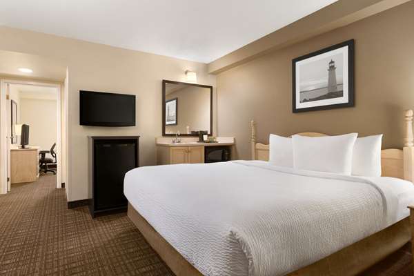 Suite - Travelodge Suites Moncton