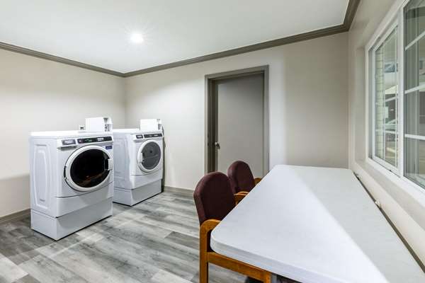 Amenities - Days Inn Baytown - I-10, Exit 792