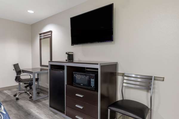  - Days Inn Baytown - I-10, Exit 792